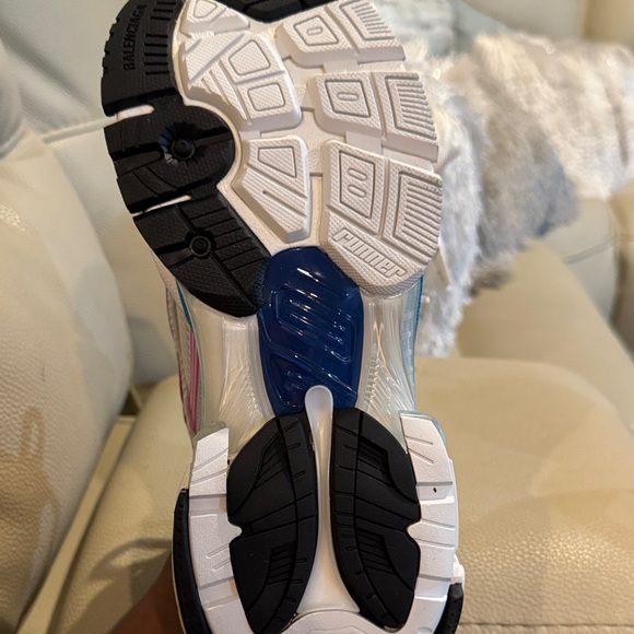 Balenciaga Multicolor Athletic Shoes - Picture 4 of 6